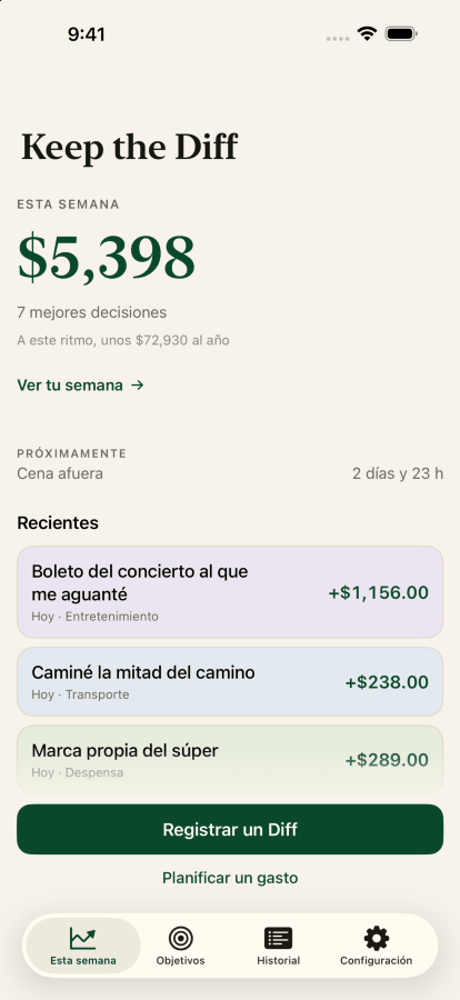 La pantalla de inicio de Keep the Diff, con un Diff semanal de US$317 de siete mejores decisiones, y las más recientes abajo.