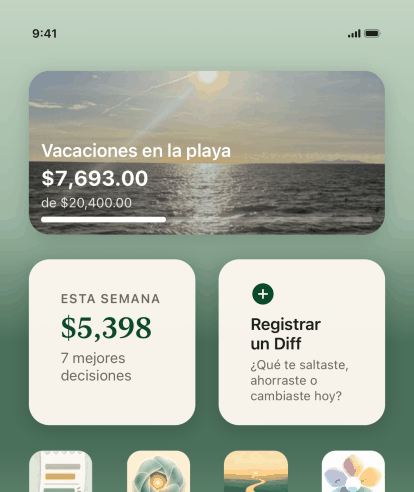 Una pantalla de inicio de iPhone con tres widgets de Keep the Diff: Registrar un Diff, el Diff de esta semana de US$317 de siete mejores decisiones, y el objetivo de vacaciones en la playa con su foto, en US$452 de US$1,200.